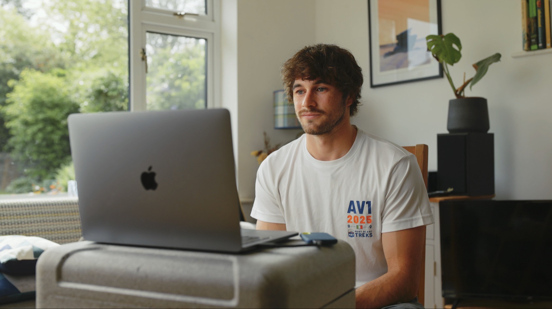 Dr Fin Haley delivering the World Extreme Medicine webinar
